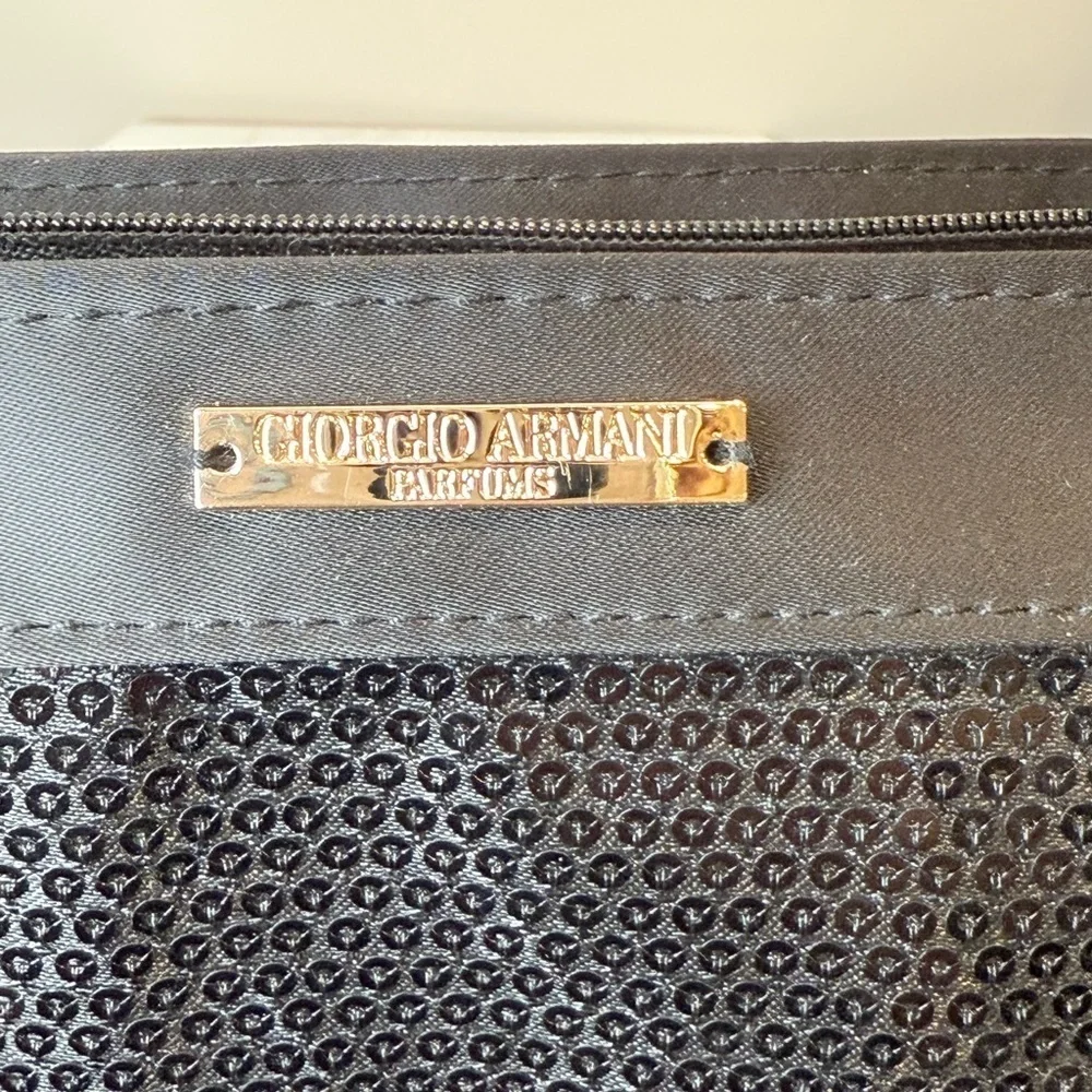🔥NWOT Giorgio Armani Sequins Black Zipper Cosmetic Bag with Metal Charm🔥